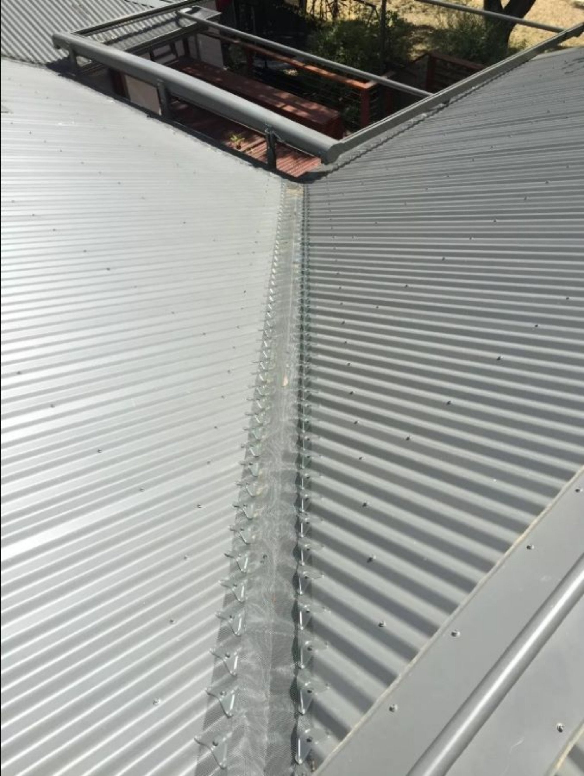 4mm Corrugated - Valley Guard Kit