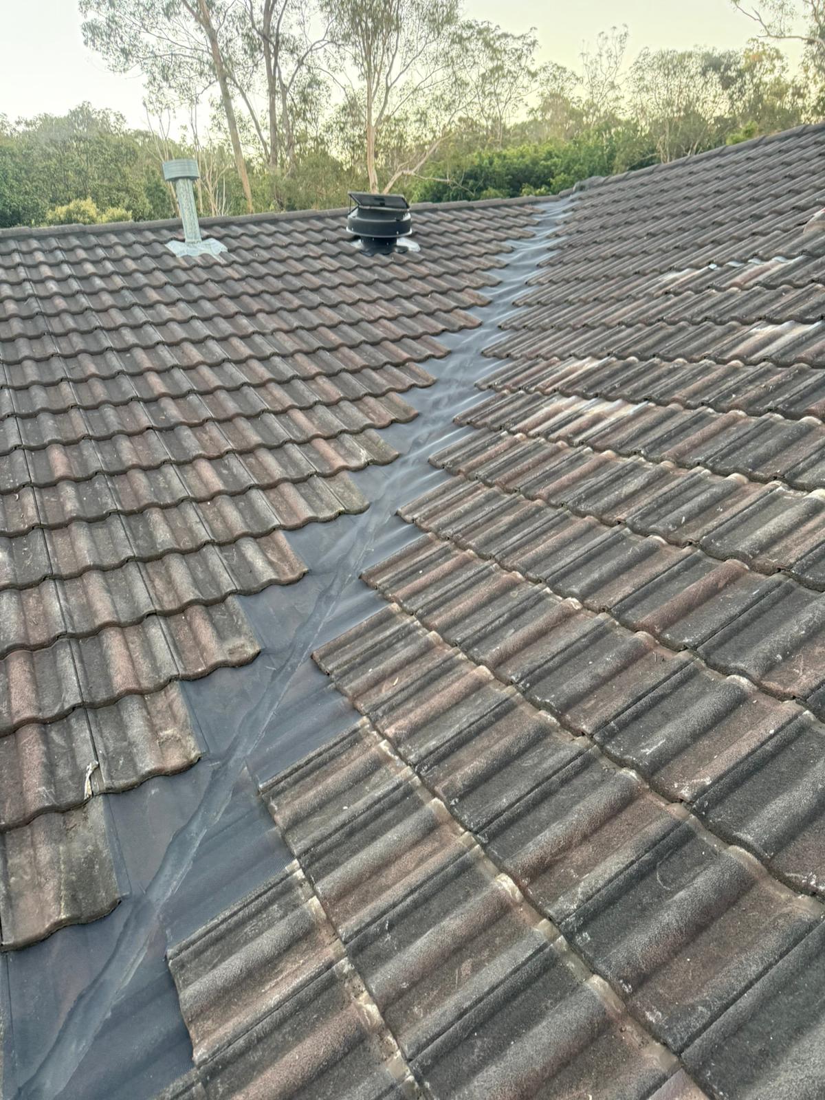 2mm Aluminium Tile - Valley Guard Kit (750mm)
