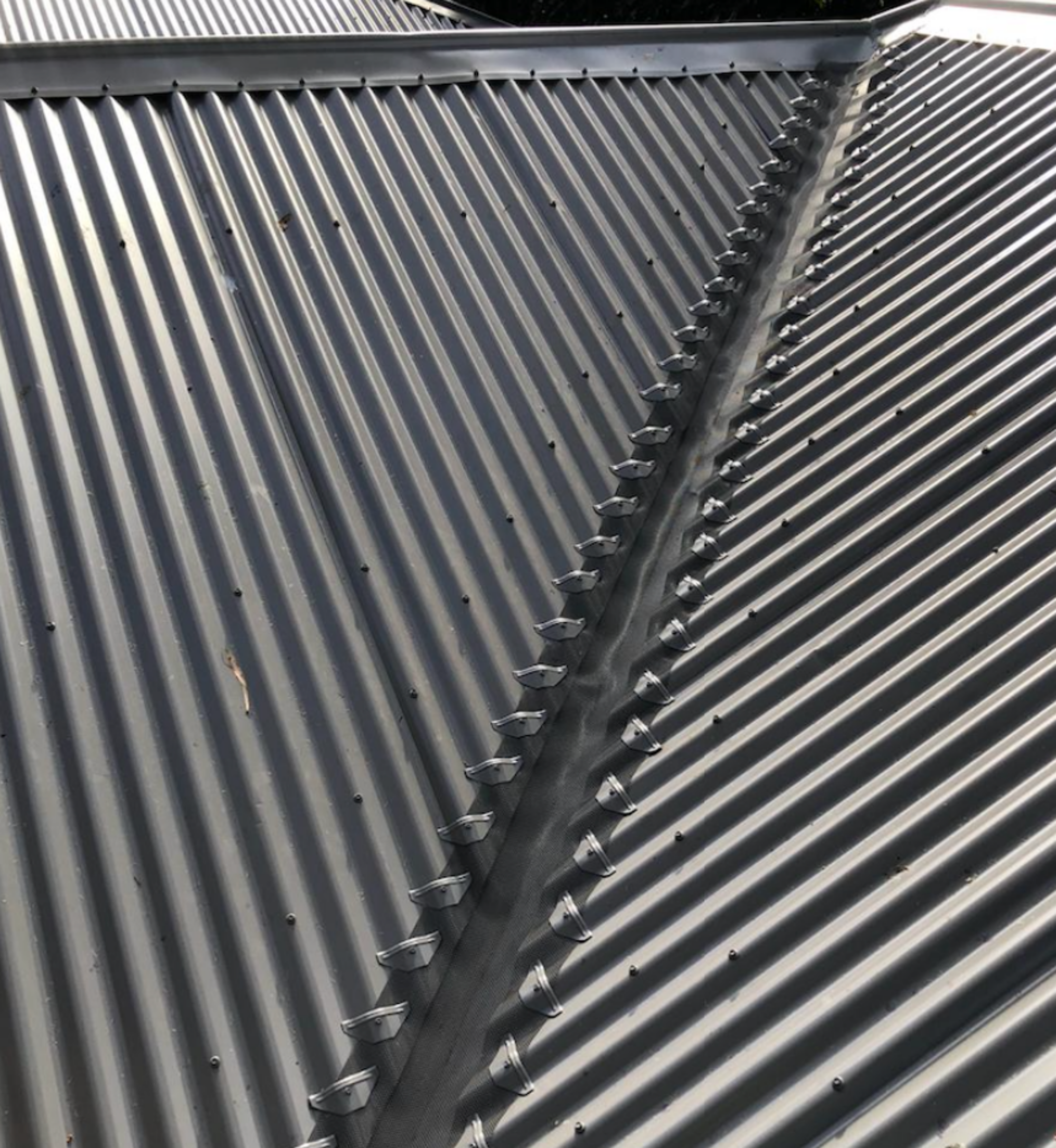 3mm X 4mm Corrugated Iron Valley DIY Kit - WITH SADDLES ($16.80 per metre)